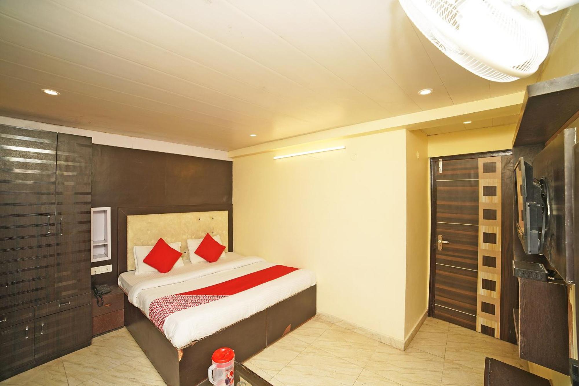 Oyo Flagship 8594 Golden Nest Hotel Naini Tāl Exterior foto