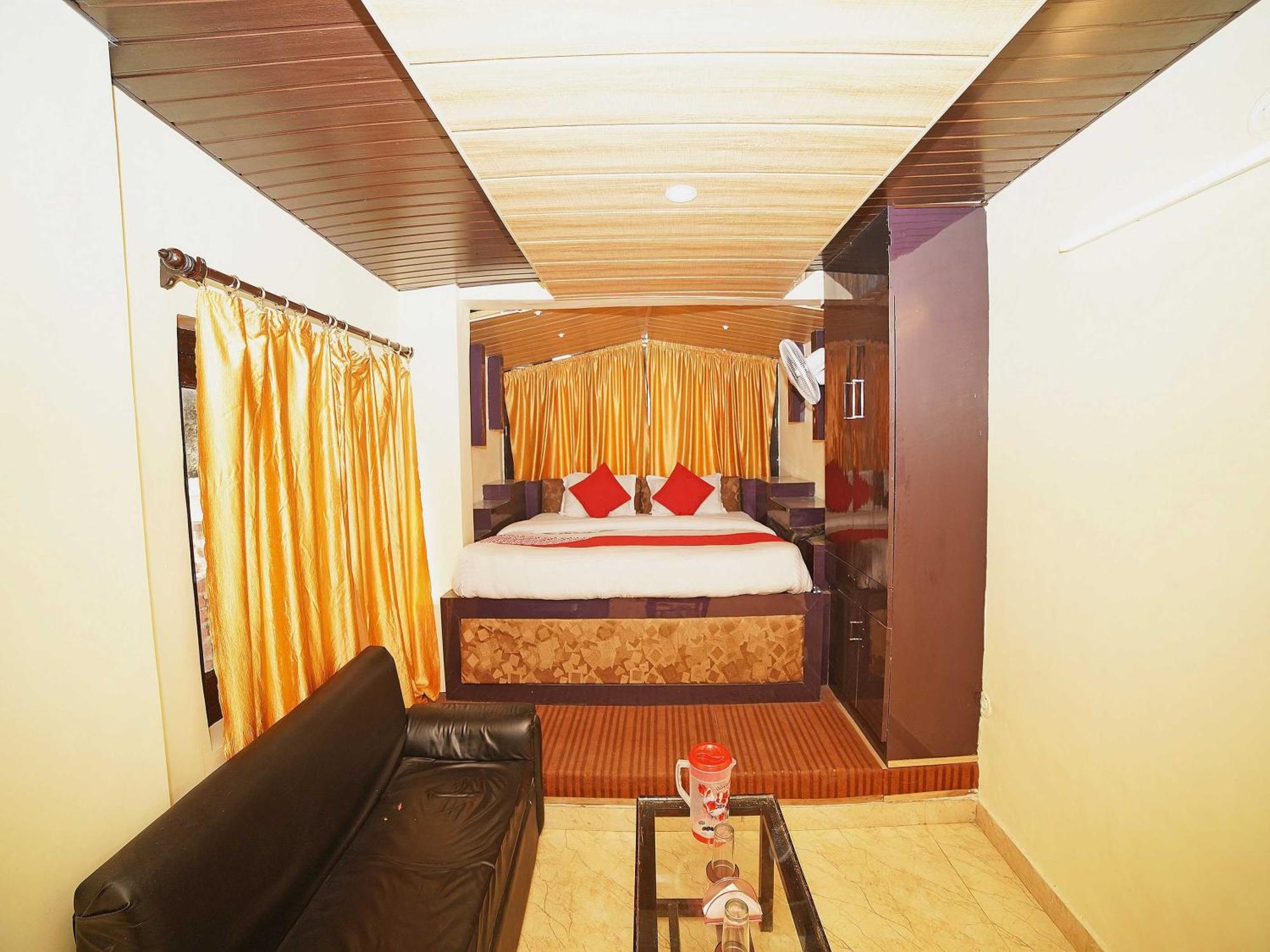 Oyo Flagship 8594 Golden Nest Hotel Naini Tāl Exterior foto