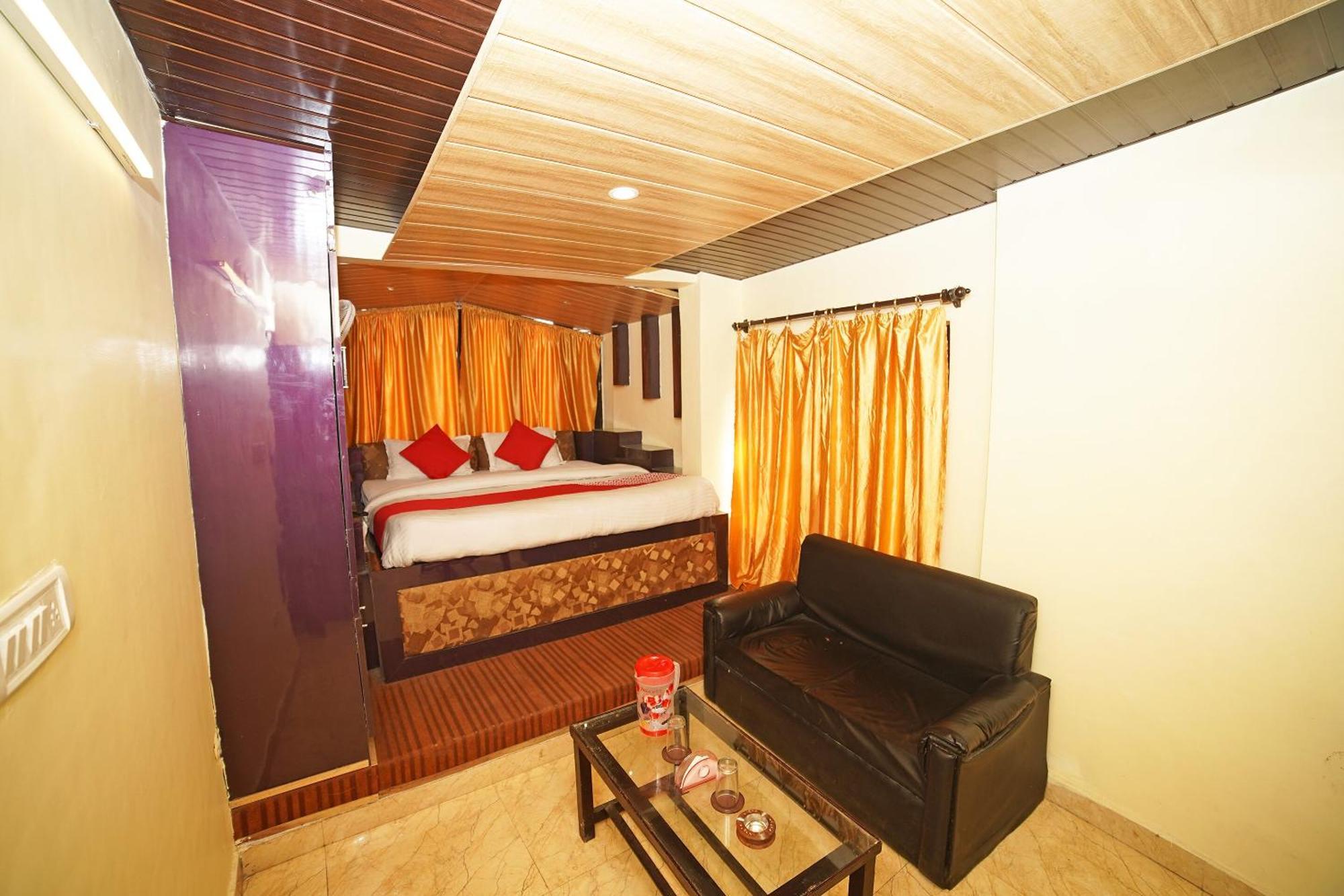 Oyo Flagship 8594 Golden Nest Hotel Naini Tāl Exterior foto